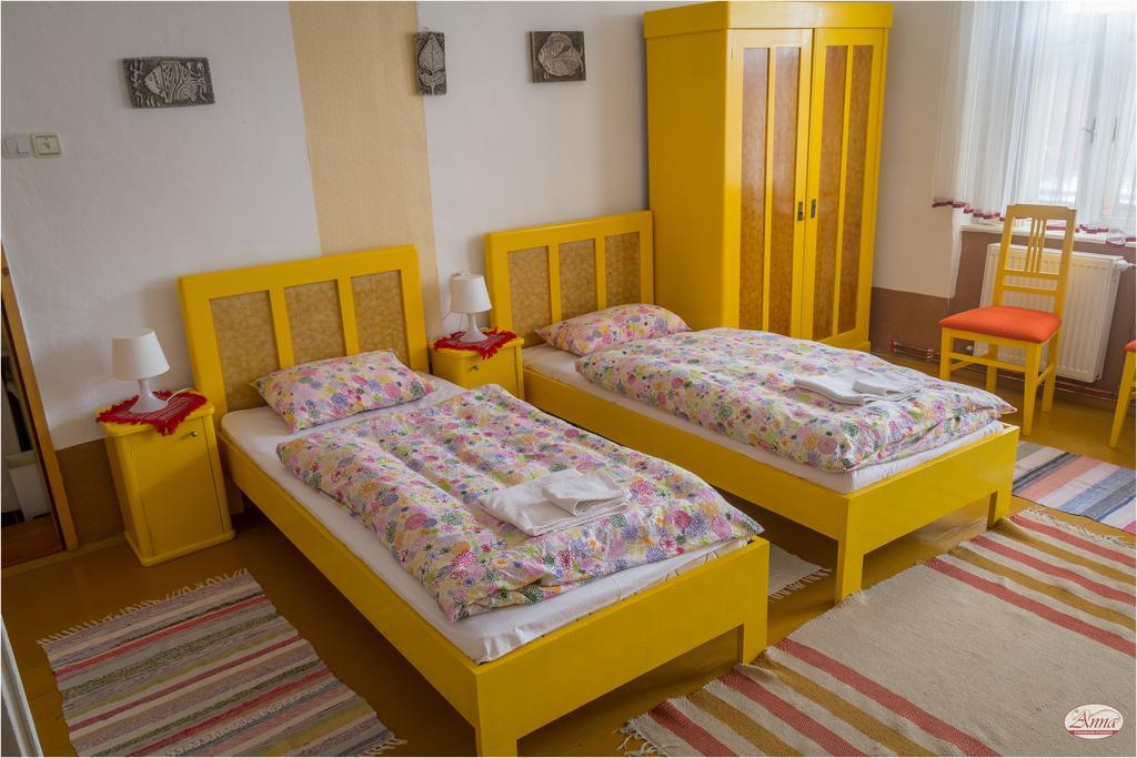 Ana Guesthouse Senta Exterior photo